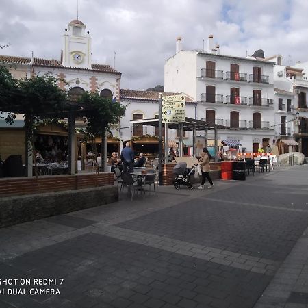 Alojamiento Alora Castillo Arabe Y Museo Екстер'єр фото